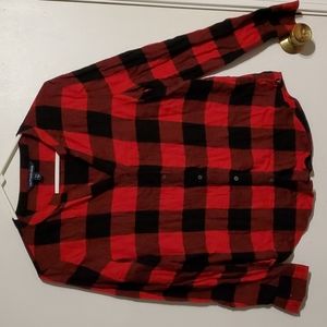 Calvin Klien jean women's S red and black Buffalo plaid V-neck button-do…